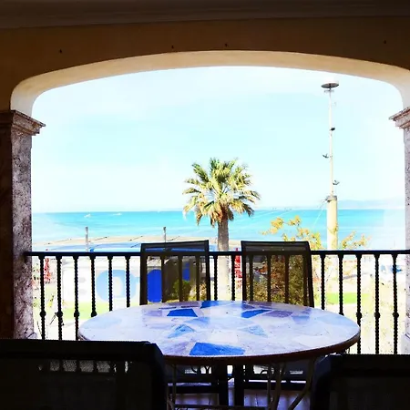Apartment In Carrer Cartago *