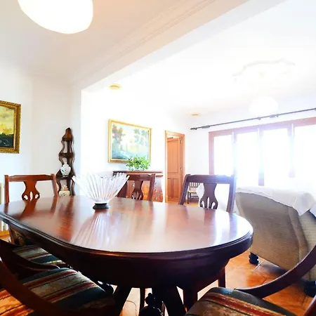 Apartment In Carrer Cartago *